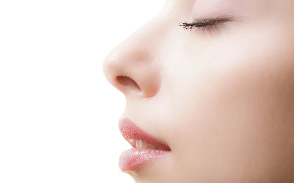 Rhinoplastie correction pointe nez à Marseille